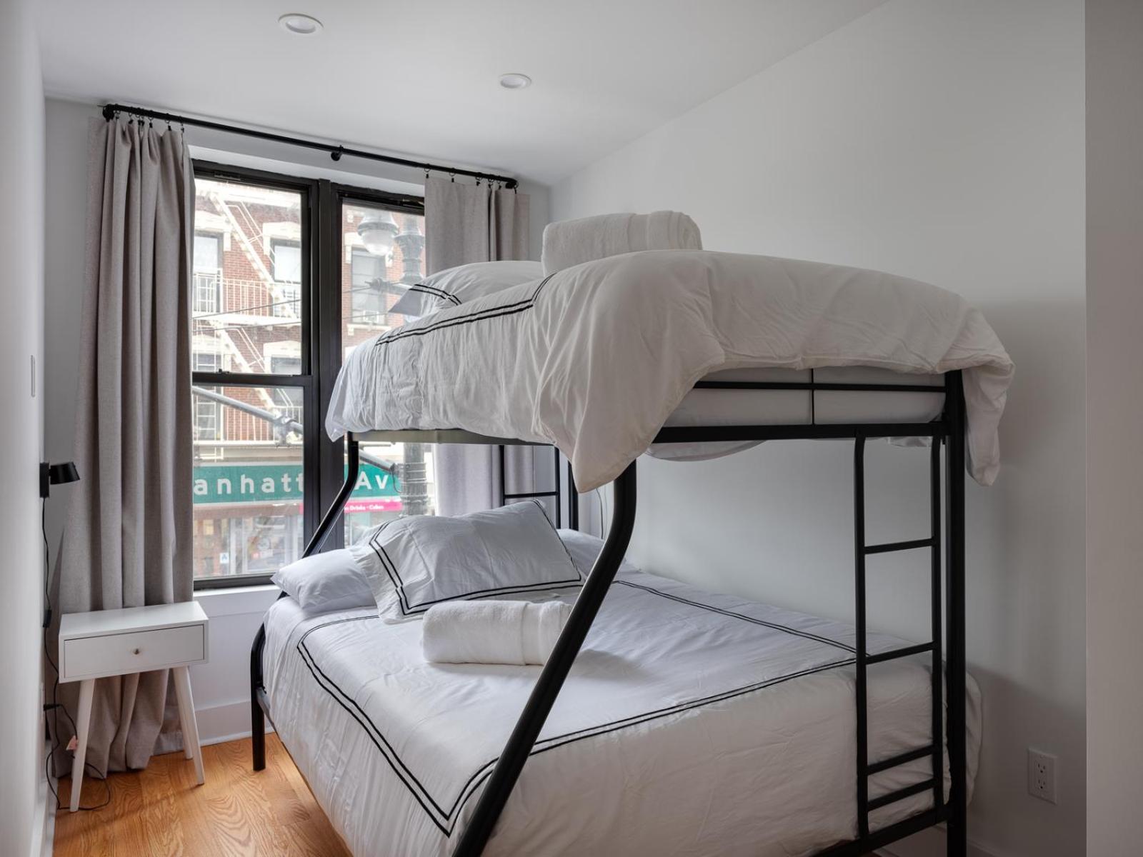 Three Bedroom Brooklynite Suite! New York Ngoại thất bức ảnh